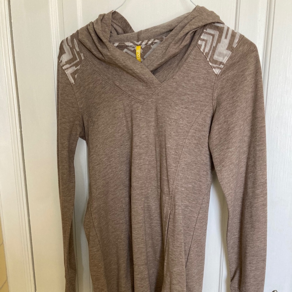 Lole size small dress with hood and pockets